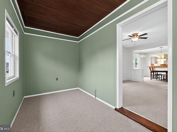 4th image of 153 Princeton Rd