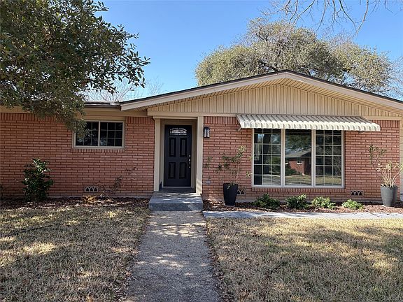 4th image of 2112 Lenamon St