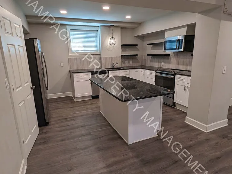 920 Ward Pkwy — Photo 17