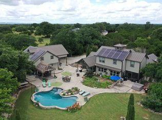 737 Kreutzberg Rd, Boerne, TX 78006