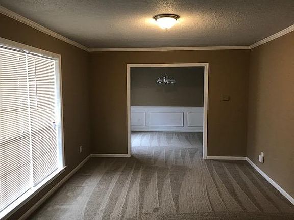 2nd image of 5385 Heritage Ave
