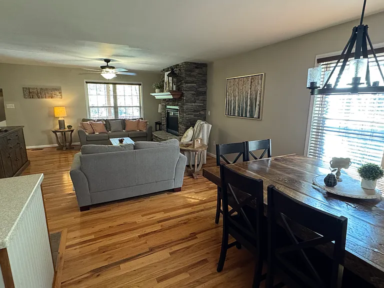 1351 N Pine Run Rd — Photo 9