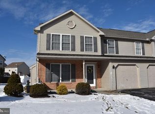 1005 Saint Vincent Ct, Reading, PA 19605