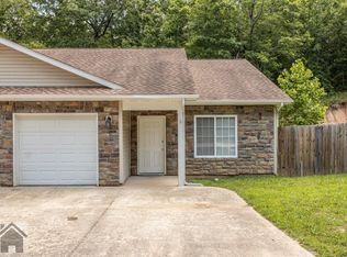 24956 Talladega Rd, Saint Robert, MO 65584