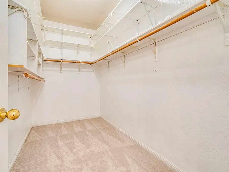 102 Trailridge Dr — Photo 17