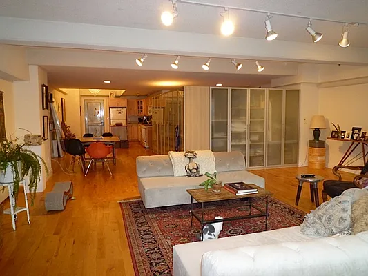 Rented by Friedman Roth Realty | media 12