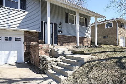 3rd image of 6820 N Michele Ln