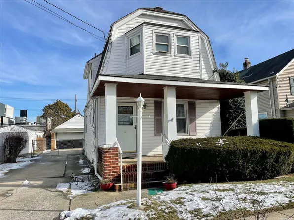 21 Benedict Avenue, Valley Stream, NY 11580
