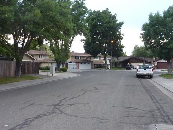 2nd image of 8752 Eastwood Ct