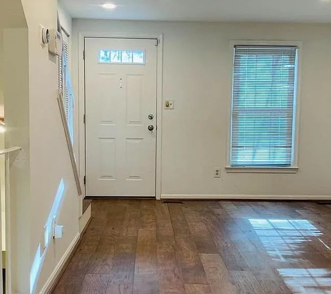 20520 Strath Haven Dr — Photo 4