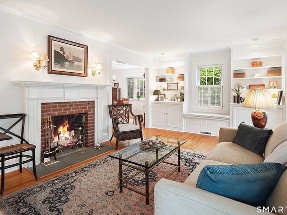 5th image of 20 Roton Avenue