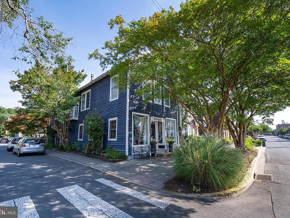 1st image of 328 Market St