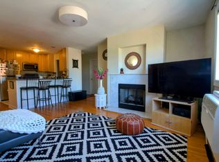 900 W Fullerton Ave APT 5J, Chicago, IL 60614