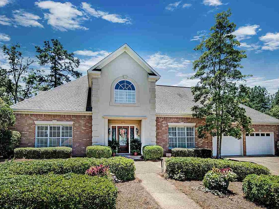 1st image of 193 Woodlands Green Dr