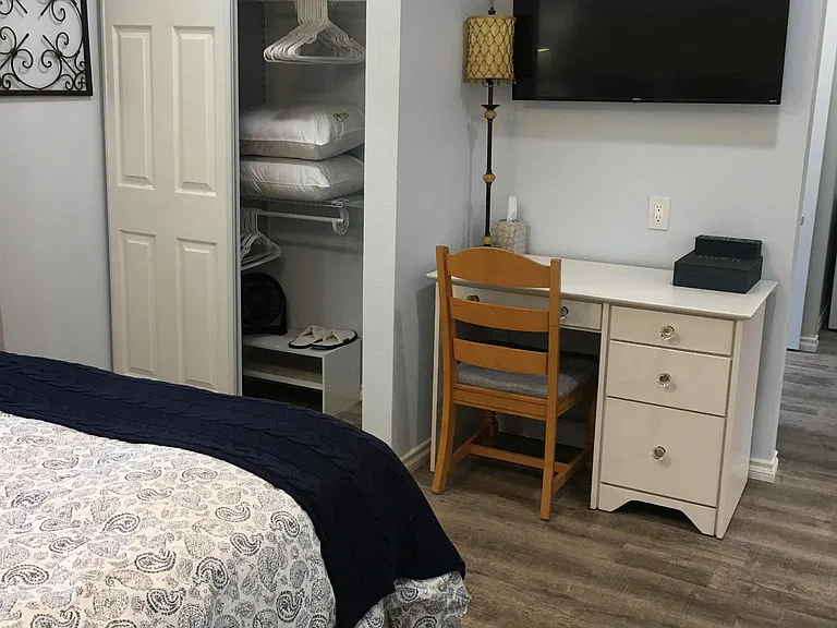 378 Hilltop Dr — Photo 24