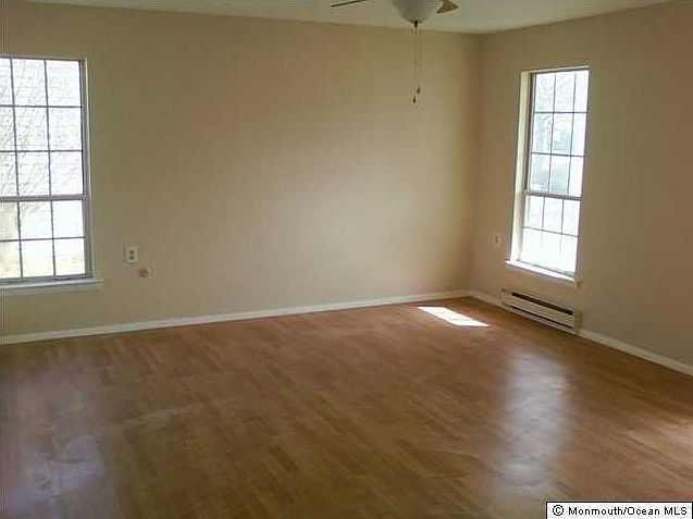 2nd image of 116 Buckingham Dr
