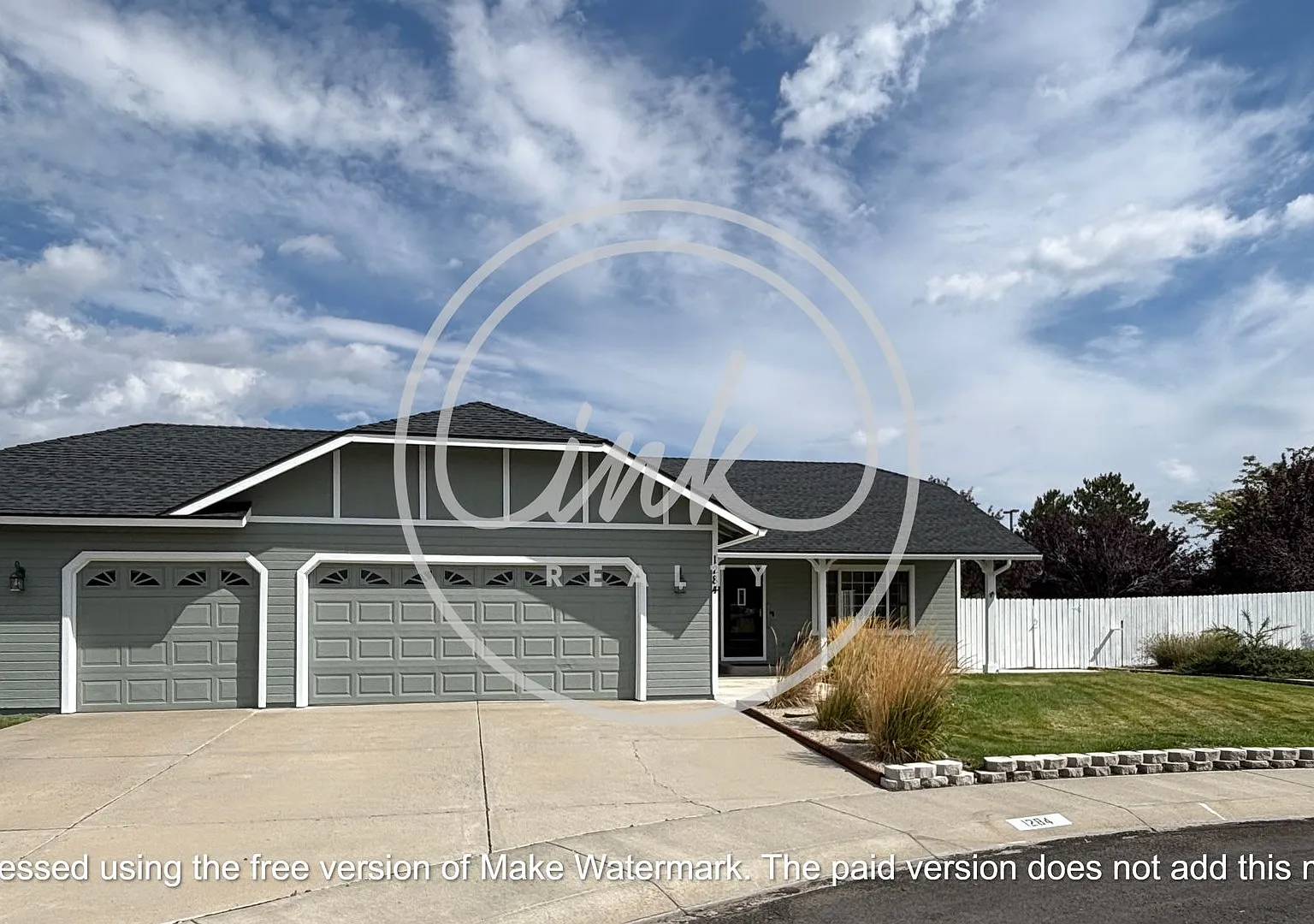 3 Bedroom 2 Bathroom Home in Gardnerville Ranchos — Photo 1