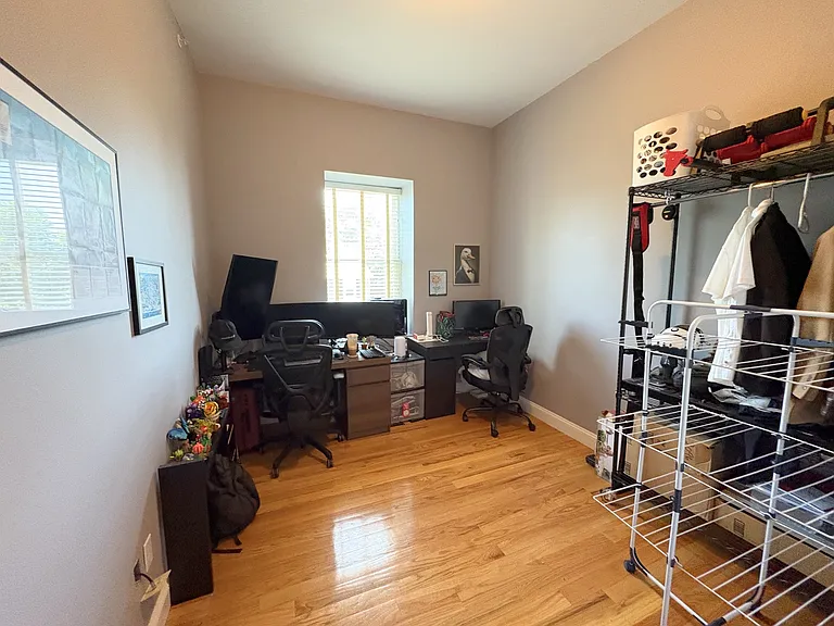 914 Saratoga St — Photo 10