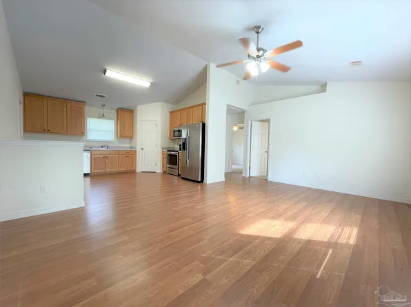 1786 Kell Rd, Gulf Breeze, FL 32563