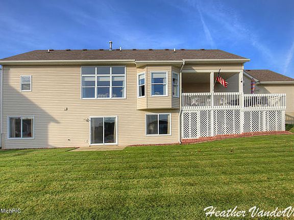 3rd image of 3907 Hereford Dr