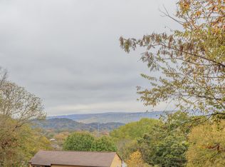 3 Fox Chase St, Rossville, GA 30741