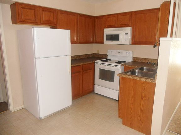 4th image of 1607 Raymond Ct