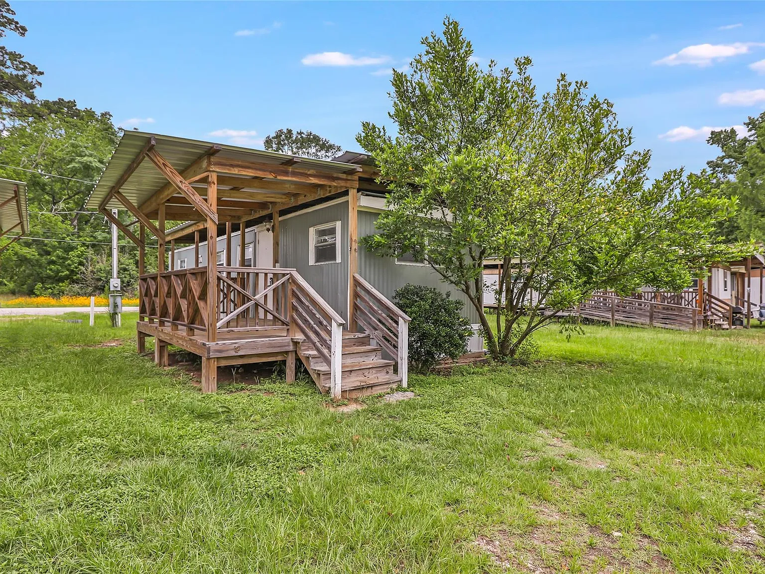 2 bed, 1.0 bath, 450 sqft, $900 — Photo 1