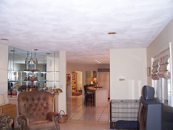 Wet bar in Family room