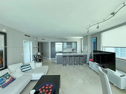 500 Brickell Ave #3001 Photo 1