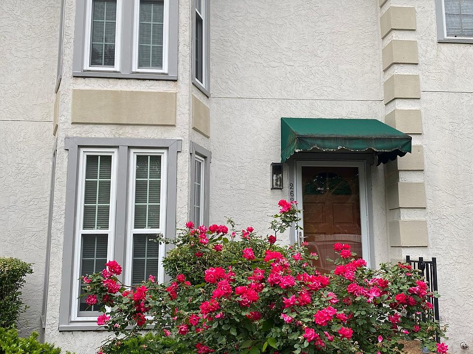1st image of 2621 Blakemore Ave