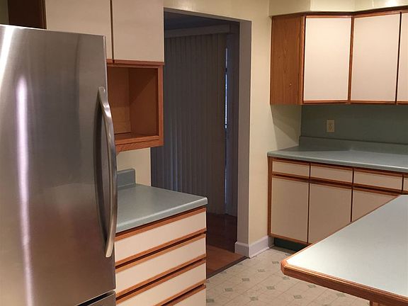 Galley Hill rd kitchen