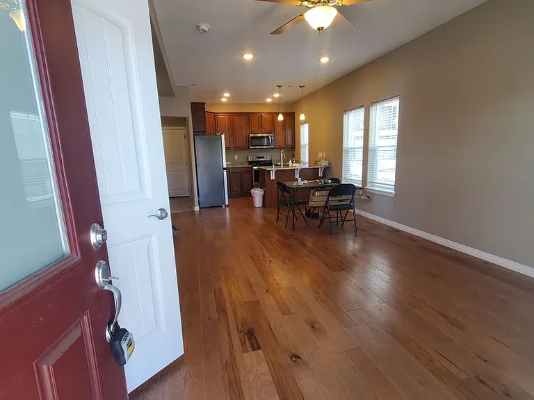 2421 Ridge Top Dr #5 — Photo 1