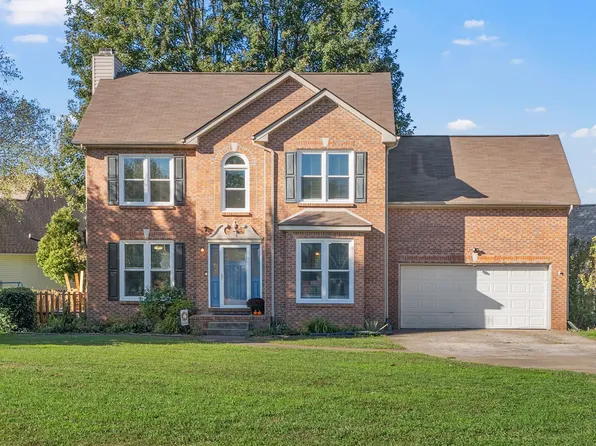 800 Isaac Ct, Clarksville, TN 37040