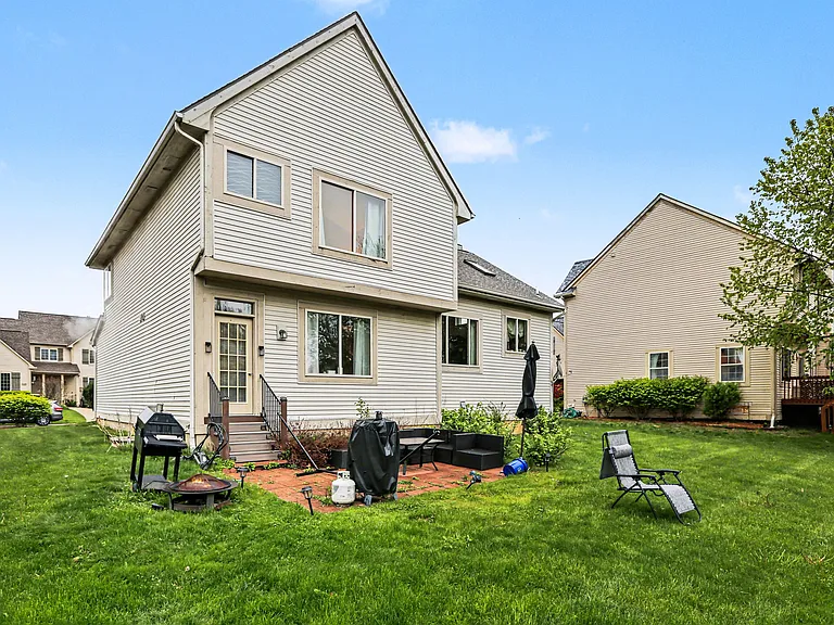 5873 Villa France Ave — Photo 30