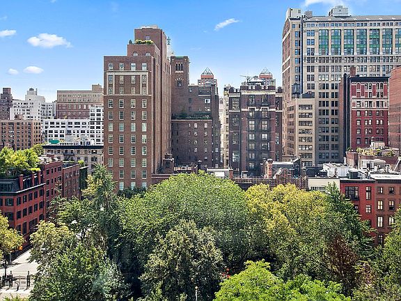 3rd image of 50 Gramercy Park N APT 12B