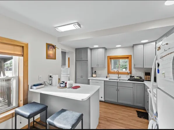 10 Lower Newton St #12, Saint Albans, VT 05478