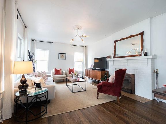 5th image of 218 Kensington Rd