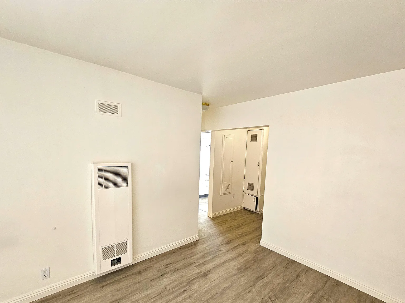 1 bed, 500 sqft, $1,750 — Photo 4