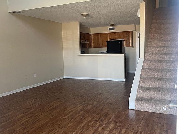 2nd image of 919 Bruce Way