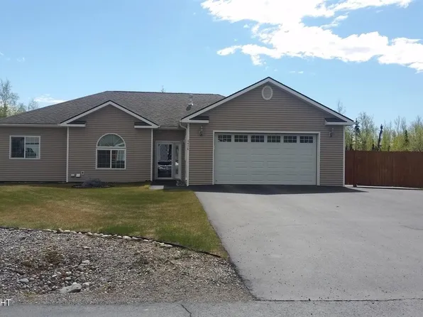 470 W Goldenwood St, Wasilla, AK 99654