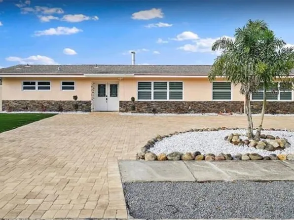 245 78th Ave N, Saint Petersburg, FL 33702