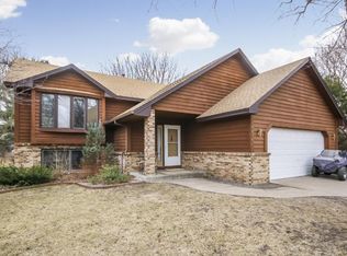 10856 Yellow Pine St NW, Coon Rapids, MN 55433