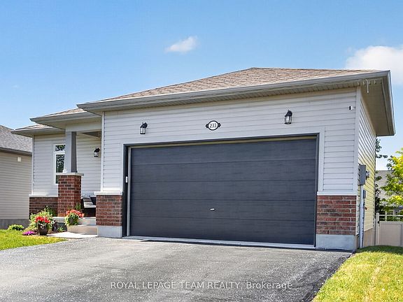 3rd image of 233 Edey St
