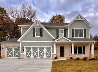 635 Rocky Springs Dr, Jefferson, GA 30549