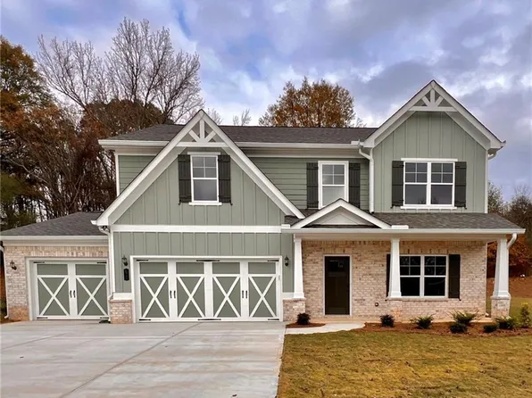 635 Rocky Springs Dr, Jefferson, GA 30549