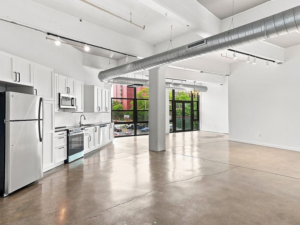 1st image of 444 N 4th St Unit 216
