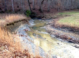 1 Horns River Rd, Irvine, KY 40336