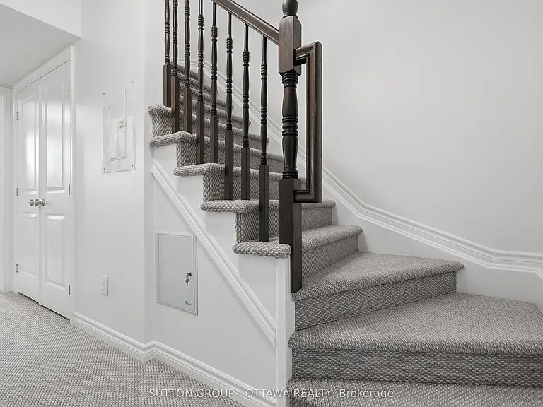 2563 Longfields Dr — Photo 21