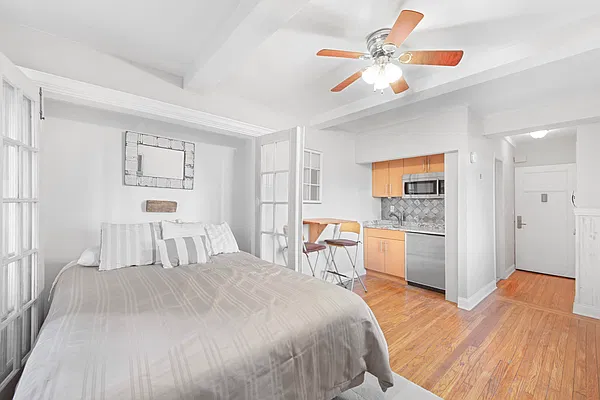 Sold by Compass | media 5