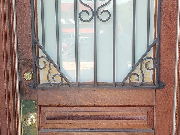 Private Entrance